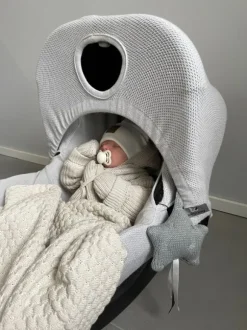 Baby's Only - päällinen vauvan turvakaukaloon, palmikko