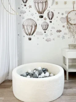 Pehmeä pallomeri + pallot (valitse värit), Boucle White